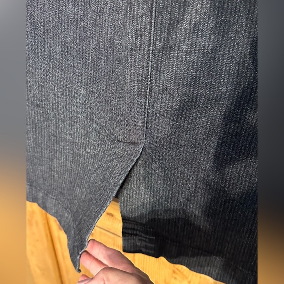 Talbots Black Denim Pencil Skirt Size 8 Like New - Picture 4 of 8